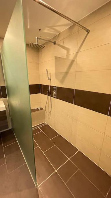 Shine Apartment Schwarzenfeld ภายนอก รูปภาพ